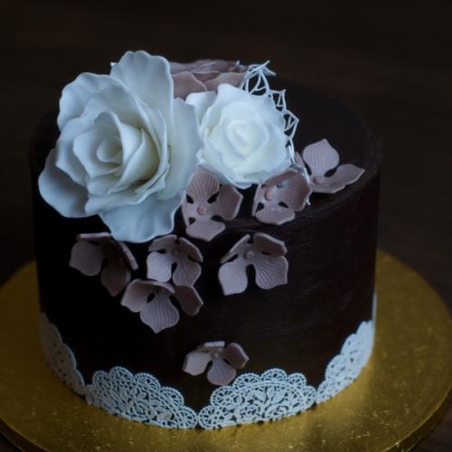 Kvetinová ganache torta