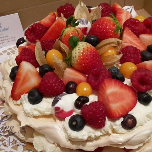 Pavlova torta