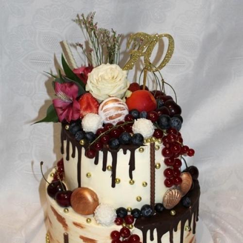 Drip cake na 70-ku