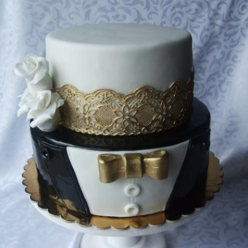 Torta v obleku
