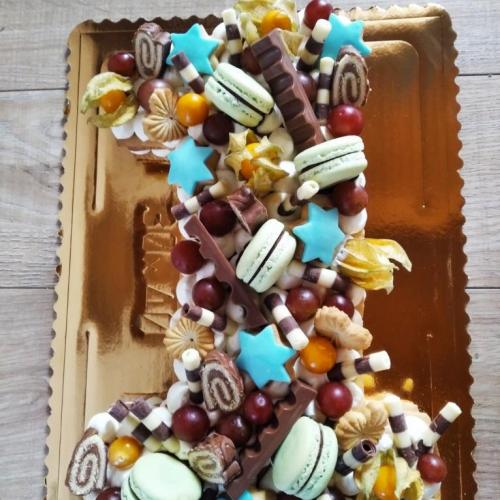 Tart cake