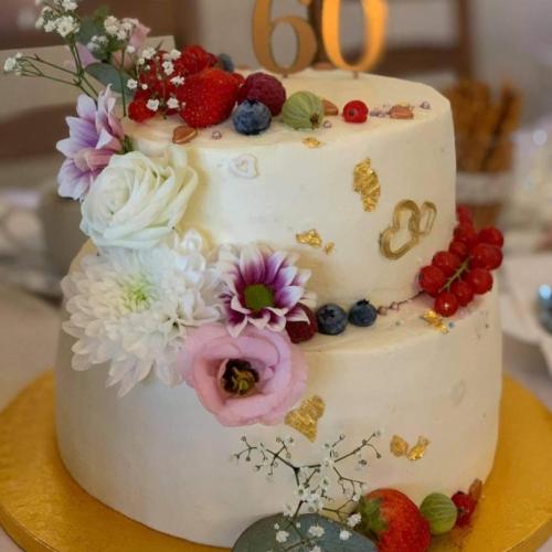 Poschodová torta