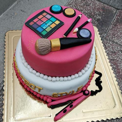 Makeupova