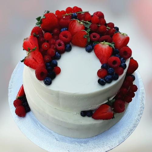 Poschodová ovocná torta ❤️