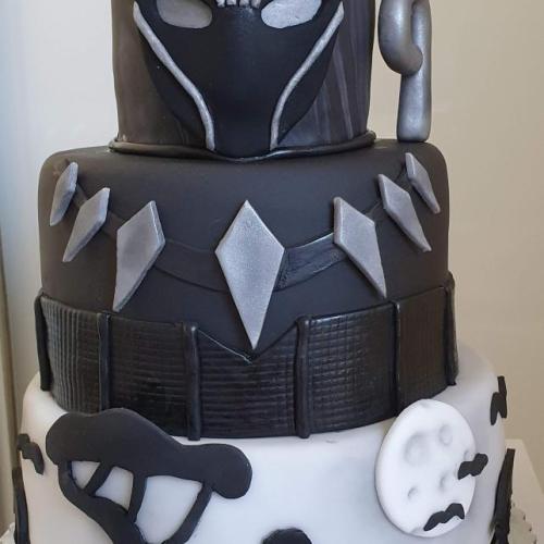 Black Panther Cake 