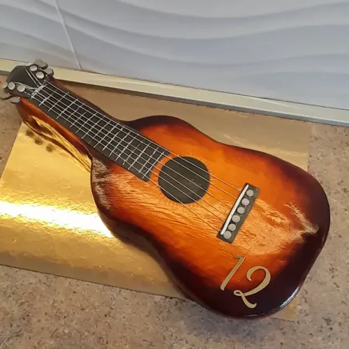 Torta - Gitara, Obertová Mária, torta