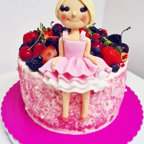 Torta pre malú oslávenkyňu 