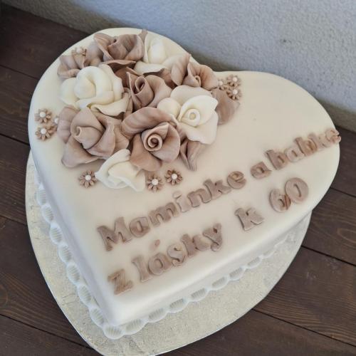 Pre maminku a babku , Bejč, torta