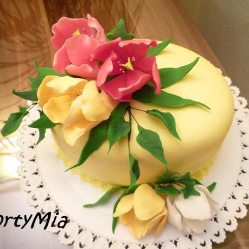 Torta s tulipánmi