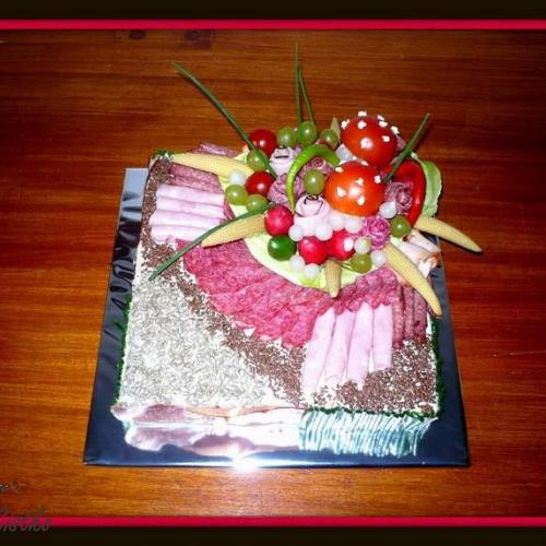 Slana torta na narodeniny