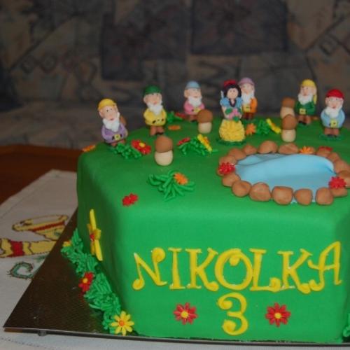 Snehulienka a 7 trpaslíková