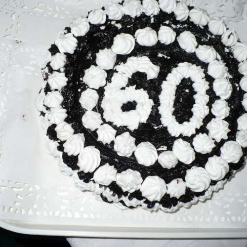 Penová torta na oslavu "60"