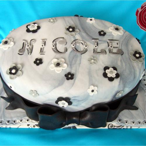 Čierno-biela pre Nicole