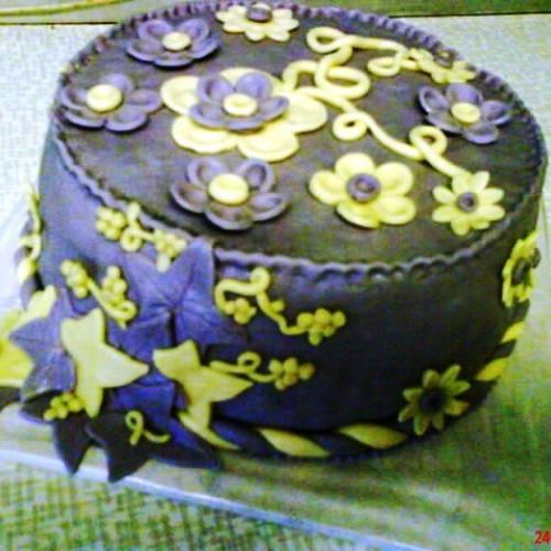 3. fialovožltá  torta 