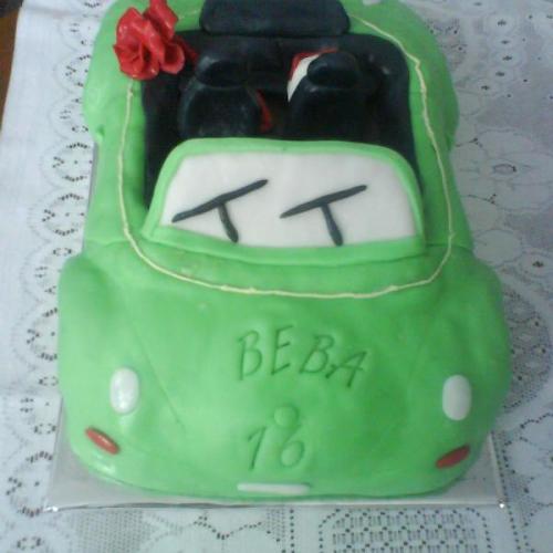 zelené auto z predu