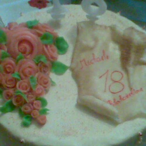 Torta na 18 s pergamenom