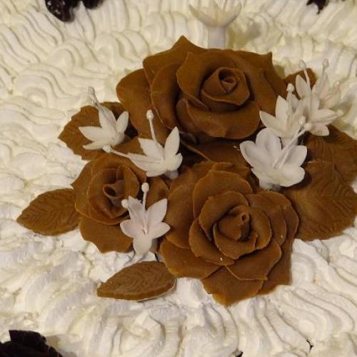 Ružičky na penovej torte
