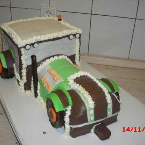 narodeninový traktor k 50-tke pre traktoristu (iný pohľad)