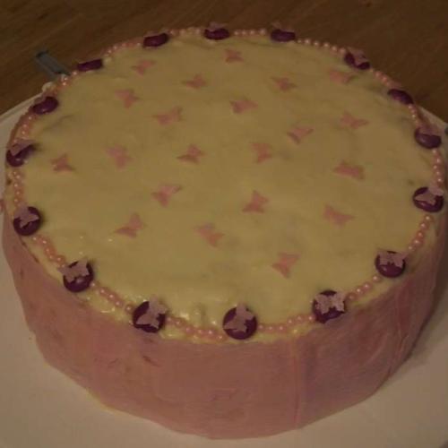 Torta s motýlikmi