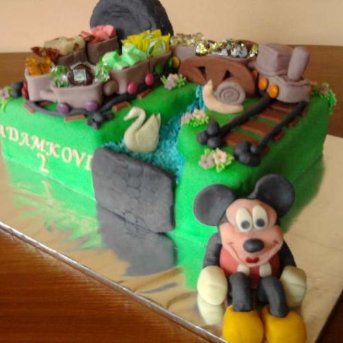 vlacik s Mickeym
