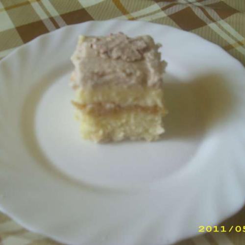 jablkový bomba koláč