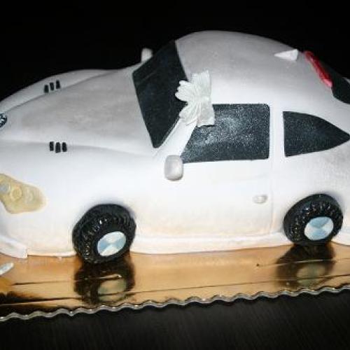 BMW z boku