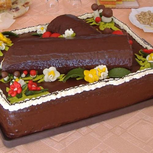 mamkina torta  - pnik, hubky, kvetinky