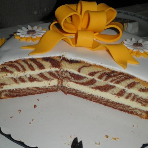 torta s gerberami