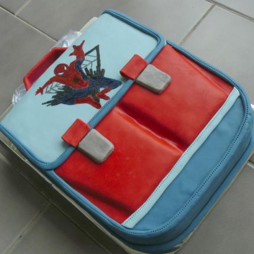 školská taška so spidermanom