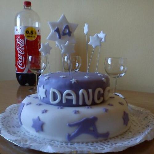 prvá poschodová s témou DANCE