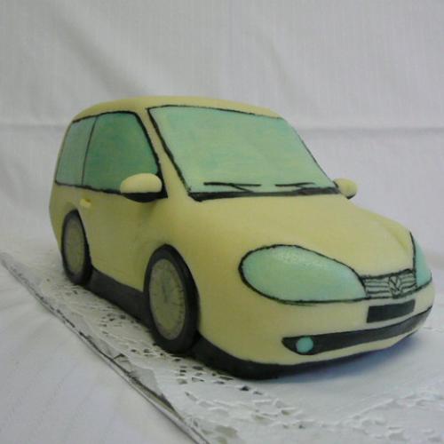 Autíčko VW GOLF zpredu