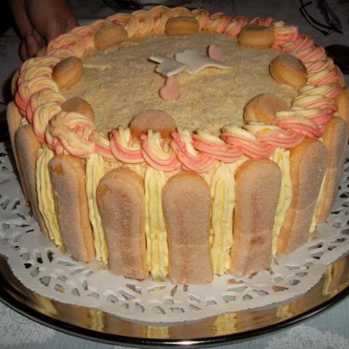 Ananásová torta z boku