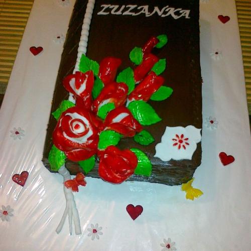 prvá torta poliata čokoládou