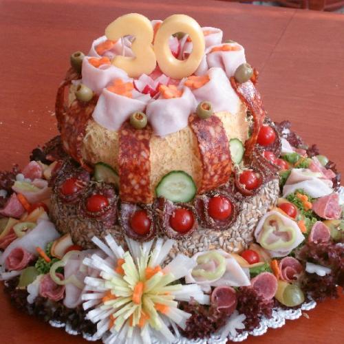 slaná torta na 30-tku - poschodová