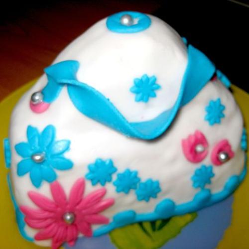 Kabelka pre dcérku z odrezkov po torte:)
