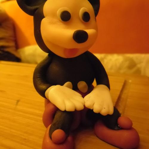 Mickey z marcipánu