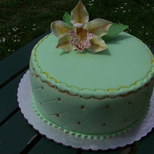  torta s orchideou (moja prva podla postupy z tejto stranky)