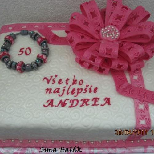 Torta darček s pandora naramkom :)