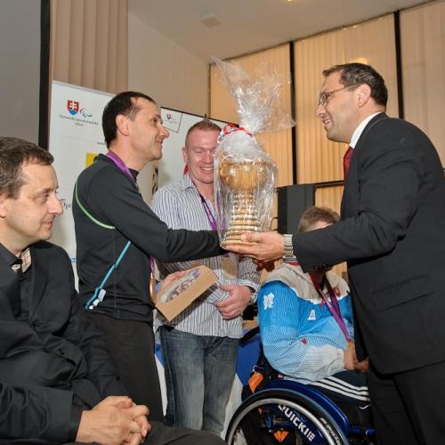 Medovníkové poháre a medialy pre paraolympionikov II.