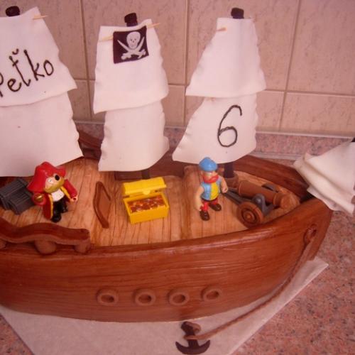 pirátska loď
