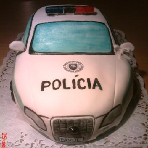 policajné auto spredu