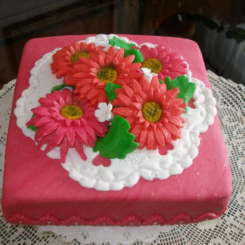 Torta s gerberami