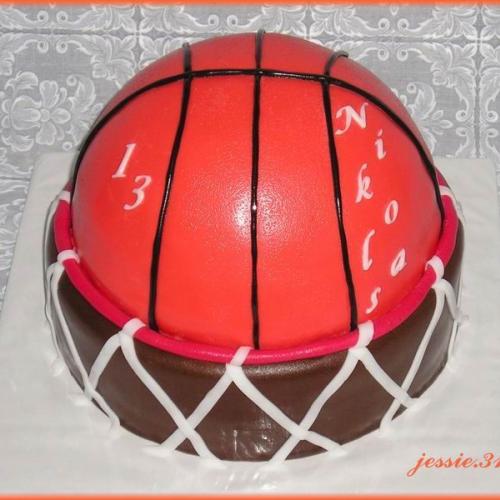 Basketbalová lopta