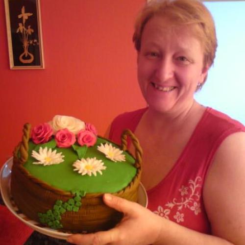Moja úplne prvá torta pre mamku k narodeninám