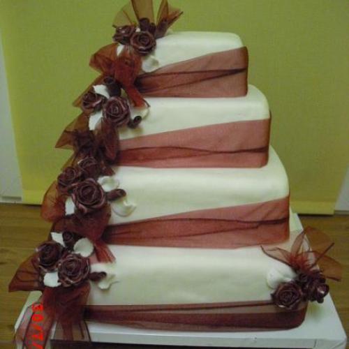 Svadobna torta