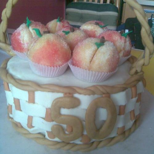 Torta s broskyňami