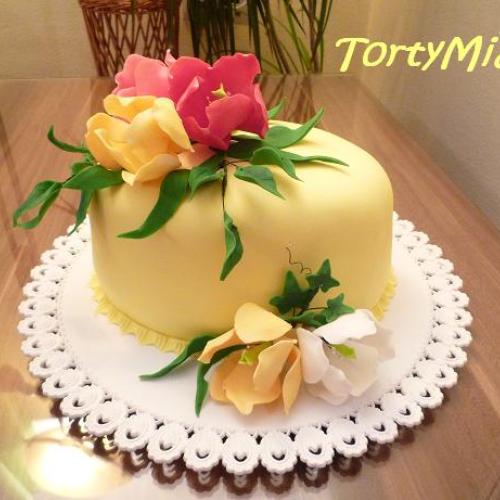 Torta s tulipánmi