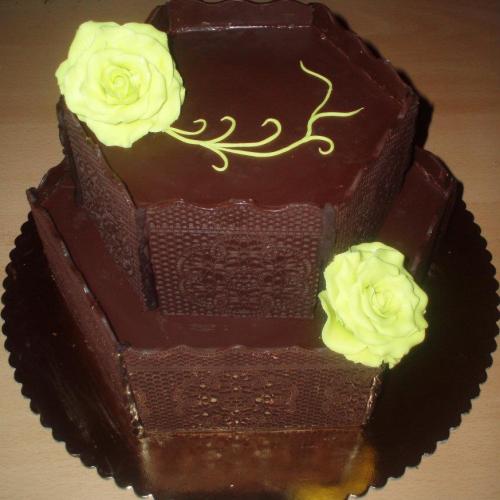 Poschodová čoko torta