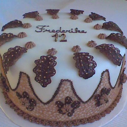 Torta pre Frederiku z boku