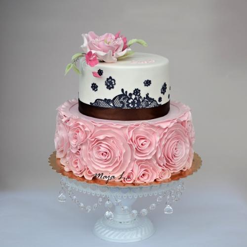 Narodeninový torta k 18tke s ružami